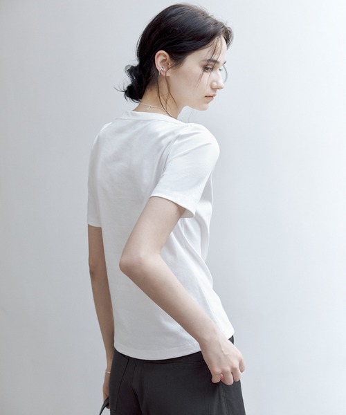 tageechita（タジチタ）の「【tageechita】スーピマコットン ボートネックTシャツ（Tシャツ/カットソー・レディース・ブラック/ホワイト・S/M/L）」の10枚目の写真