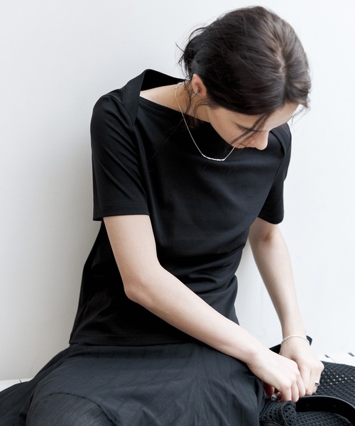 tageechita（タジチタ）の「【tageechita】スーピマコットン ボートネックTシャツ（Tシャツ/カットソー・レディース・ブラック/ホワイト・S/M/L）」の16枚目の写真