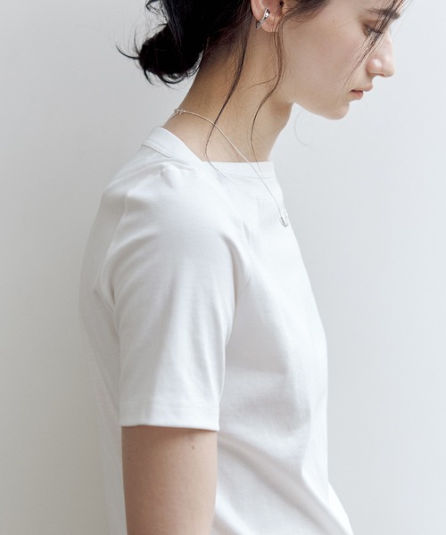 tageechita（タジチタ）の「【tageechita】スーピマコットン ボートネックTシャツ（Tシャツ/カットソー・レディース・ブラック/ホワイト・S/M/L）」の3枚目の写真