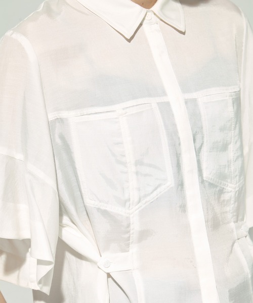 STUDIOUS（ステュディオス）の「【STUDIOUS/ステュディオス】Hem Flare 2way Blouse/ヘムフレアブラウス（シャツ/ブラウス・レディース・ホワイト/ブラック/サックスブルー・FREE）」の11枚目の写真