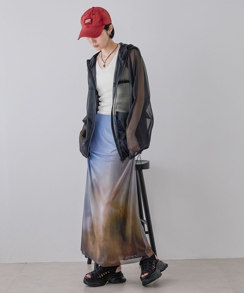 JEANASIS(ジーナシス)の「グラフィックシアースカート/577481(スカート・レディース・ブラック/パープル系その他/ブルー系その他・FREE)」の19枚目の写真