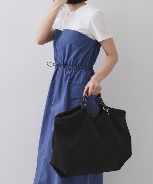 OPAQUE.CLIP（オペークドットクリップ）の「【軽量/A4サイズ対応】ロープハンドルドロストBIGトートバッグ（トートバッグ・レディース・ブラック/ベージュ/チャコールグレー・00）」の4枚目の写真
