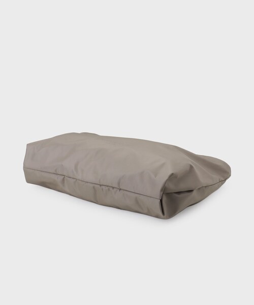 OPAQUE.CLIP（オペークドットクリップ）の「【軽量/A4サイズ対応】ロープハンドルドロストBIGトートバッグ（トートバッグ・レディース・ブラック/ベージュ/チャコールグレー・00）」の15枚目の写真