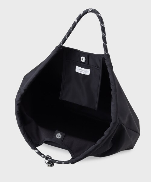 OPAQUE.CLIP（オペークドットクリップ）の「【軽量/A4サイズ対応】ロープハンドルドロストBIGトートバッグ（トートバッグ・レディース・ブラック/ベージュ/チャコールグレー・00）」の17枚目の写真