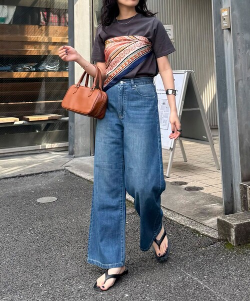 fredy emue（フレディエミュ）の「オリエンタルスクエアプリントスカーフ（バンダナ/スカーフ・レディース・オレンジ系その他/ブルー系その他・FREE）」の11枚目の写真