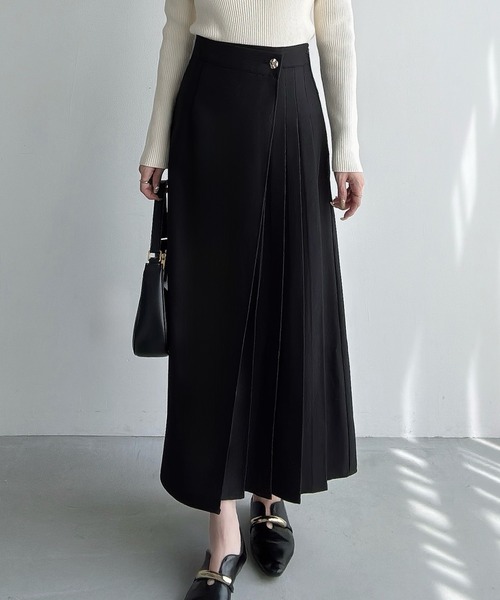 Meiru（メイル）の「プリーツラップミディアムスカート（スカート・レディース・ブラック/アイボリー/チャコール・MEDIUM/LARGE/SMALL）」の6枚目の写真