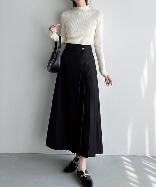 Meiru（メイル）の「プリーツラップミディアムスカート（スカート・レディース・ブラック/アイボリー/チャコール・MEDIUM/LARGE/SMALL）」の9枚目の写真