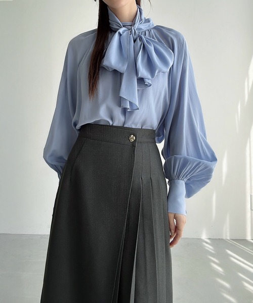 Meiru（メイル）の「プリーツラップミディアムスカート（スカート・レディース・ブラック/アイボリー/チャコール・MEDIUM/LARGE/SMALL）」の15枚目の写真