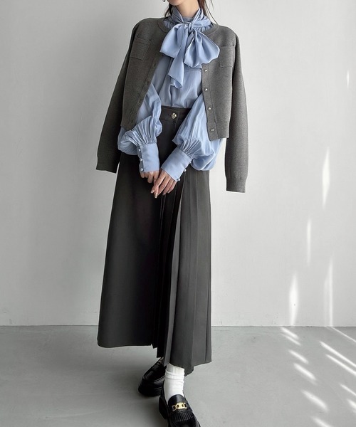 Meiru（メイル）の「プリーツラップミディアムスカート（スカート・レディース・ブラック/アイボリー/チャコール・MEDIUM/LARGE/SMALL）」の18枚目の写真