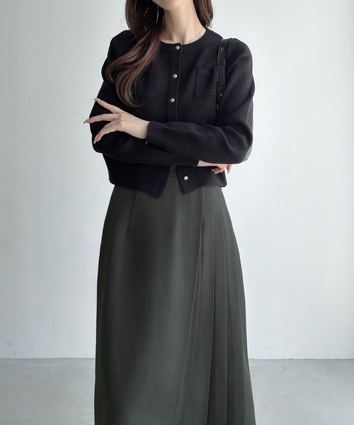 Meiru（メイル）の「プリーツラップミディアムスカート（スカート・レディース・ブラック/アイボリー/チャコール・MEDIUM/LARGE/SMALL）」の19枚目の写真