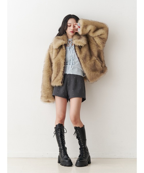 jouetie（ジュエティ）の「ラインストーンショートパンツ【セットアップ対応】（その他パンツ・レディース・ブラウン/グレー・MEDIUM）」の4枚目の写真