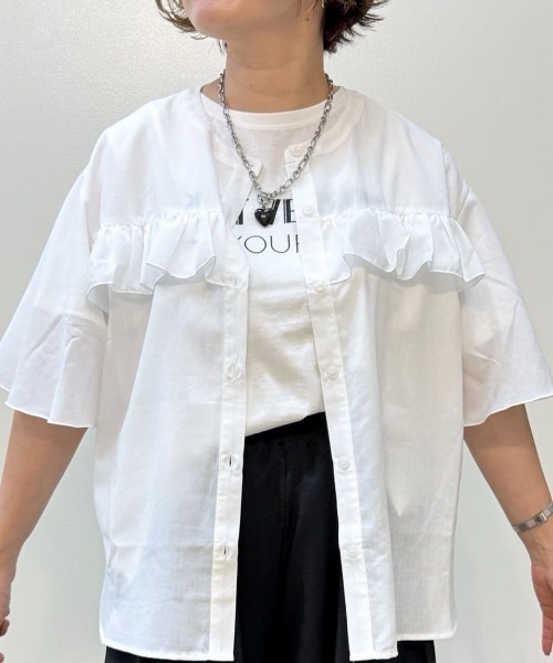 Right-on(ライトオン)の「HONEYSUCKLE ROSE(ハニーサックルローズ)【レディース】フリルブラウス(シャツ/ブラウス・レディース・ベージュ/ブラック/オフホワイト・M/L)」の2枚目の写真