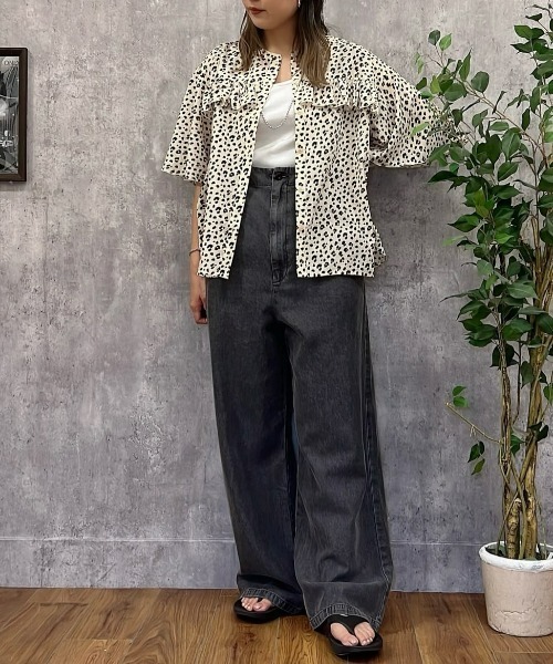 Right-on(ライトオン)の「HONEYSUCKLE ROSE(ハニーサックルローズ)【レディース】フリルブラウス(シャツ/ブラウス・レディース・ベージュ/ブラック/オフホワイト・M/L)」の11枚目の写真