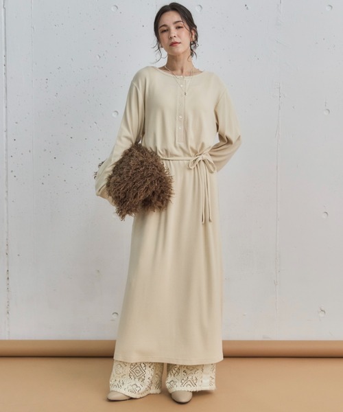 Doux archives(ドゥアルシーヴ)の「2WAYヘンリーネックリブワンピース(ワンピース・レディース・アイボリー/カーキ/チャコールグレー・38)」の18枚目の写真