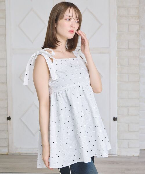 tomo　美品 ジェニーギャルソン 半袖 切り替え チュニック ギャザー切替多ボタンチュニック – to blossom