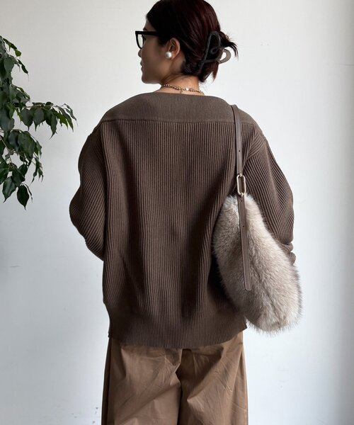 DouDou（ドゥドゥ）の「フロントジップニット（ニット/セーター・レディース・モカ/チャコールグレー/ブラック/アイボリー・FREE）」の14枚目の写真