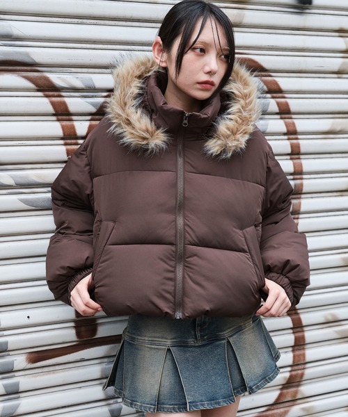 ファーコート 茶色 カジュアル アローズのブランドです。 ファーコート