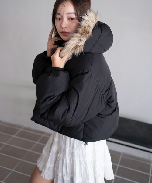 WEGO（ウィゴー）の「WEGO/【25年秋冬新作】2WAYファーフード 中綿ショートブルゾン（ダウンジャケット/コート・レディース・ブラック/ブラウン/ホワイト・SMALL/MEDIUM）」の9枚目の写真