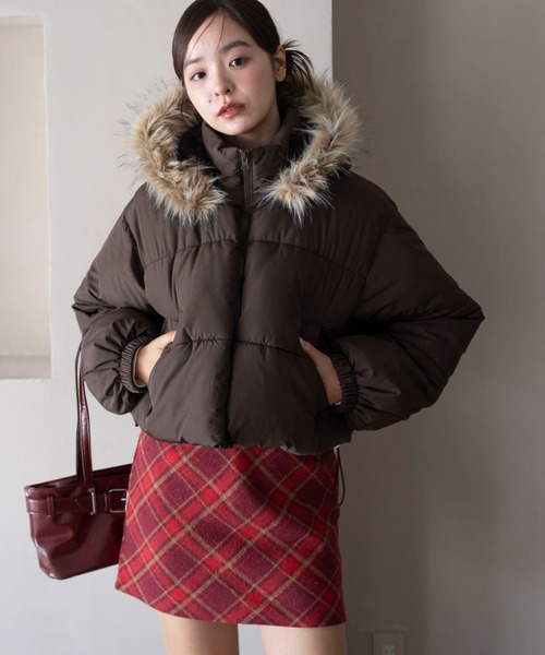 WEGO（ウィゴー）の「WEGO/【25年秋冬新作】2WAYファーフード 中綿ショートブルゾン（ダウンジャケット/コート・レディース・ブラック/ブラウン/ホワイト・SMALL/MEDIUM）」の15枚目の写真