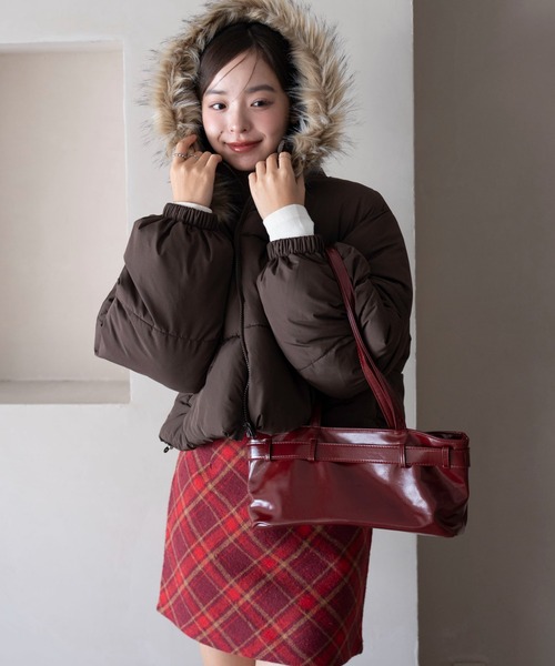 WEGO（ウィゴー）の「WEGO/【25年秋冬新作】2WAYファーフード 中綿ショートブルゾン（ダウンジャケット/コート・レディース・ブラック/ブラウン/ホワイト・SMALL/MEDIUM）」の18枚目の写真