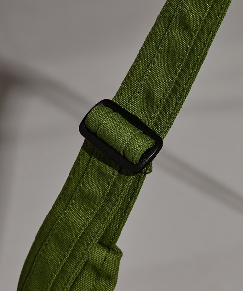 BLANK　（ブランク）の「Color duffel bag / カラーダッフルバッグ（ショルダーバッグ・レディース・カーキ・FREE）」の11枚目の写真