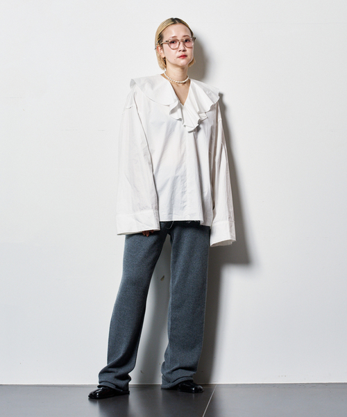 CITYSHOP(シティーショップ)の「FRILL NECK ブラウス(シャツ/ブラウス・レディース・ホワイト/ブラック・FREE)」の6枚目の写真