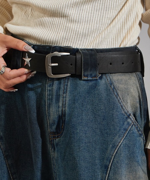 Chick(チック)の「Original Design Studded Faux Leather Belt / デザインスタッズ フェイクレザー ベルト(ベルト・レディース・ブラック・FREE)」の8枚目の写真