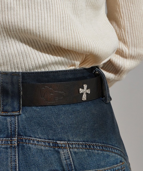 Chick(チック)の「Original Design Studded Faux Leather Belt / デザインスタッズ フェイクレザー ベルト(ベルト・レディース・ブラック・FREE)」の4枚目の写真