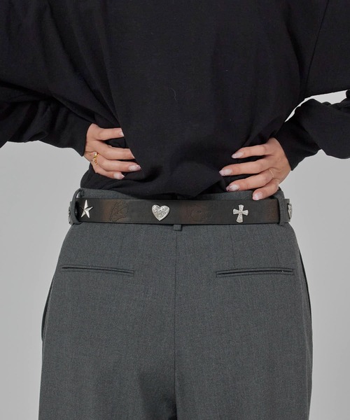 Chick(チック)の「Original Design Studded Faux Leather Belt / デザインスタッズ フェイクレザー ベルト(ベルト・レディース・ブラック・FREE)」の11枚目の写真