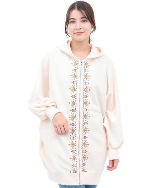 チチカカ(チチカカ)の「ミルパ刺繍ドルマンジップパーカー(パーカー・レディース・レッド/オフホワイト/チャコールグレー・FREE)」の7枚目の写真