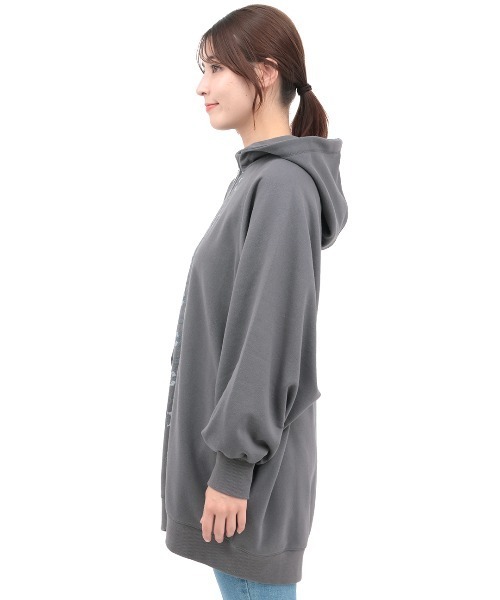 チチカカ(チチカカ)の「ミルパ刺繍ドルマンジップパーカー(パーカー・レディース・レッド/オフホワイト/チャコールグレー・FREE)」の10枚目の写真