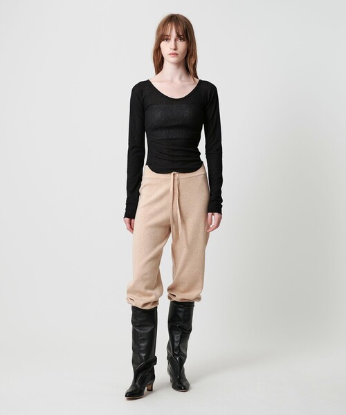 ATTISESSION（アティセッション）の「＜ATTISESSION＞ワッフル ローカットネック トップス（Tシャツ/カットソー・レディース・オリーブ/ブラック/レッド・FREE）」の5枚目の写真