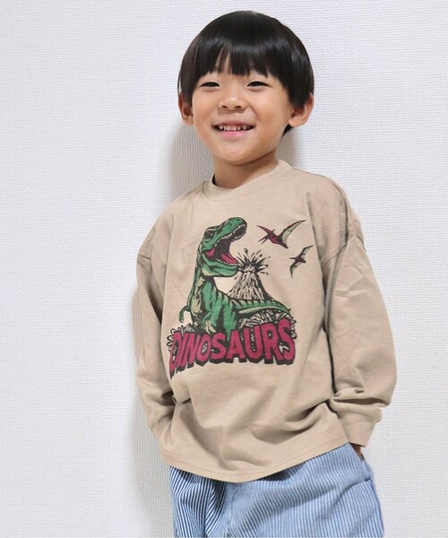 BREEZE(ブリーズ)の「【WEB限定/ジュニア対応】グラフィックバリエーション長袖Tシャツ(Tシャツ/カットソー・キッズ・オレンジ/ミント/ネイビー/ベージュ/チャコール/イエロー/サックスブルー/ピンク/オフホワイト/グレー・140/110/100/130/120/150/90)」の4枚目の写真