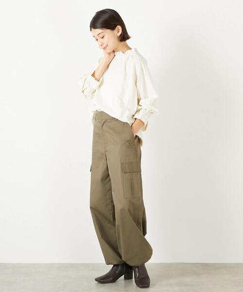 MELROSE claire（メルローズ クレール）の「【シャドーギンガムサッカースタンドフリルブラウス】（シャツ/ブラウス・レディース・アイボリー/ブラック/キャメル・FREE）」の5枚目の写真