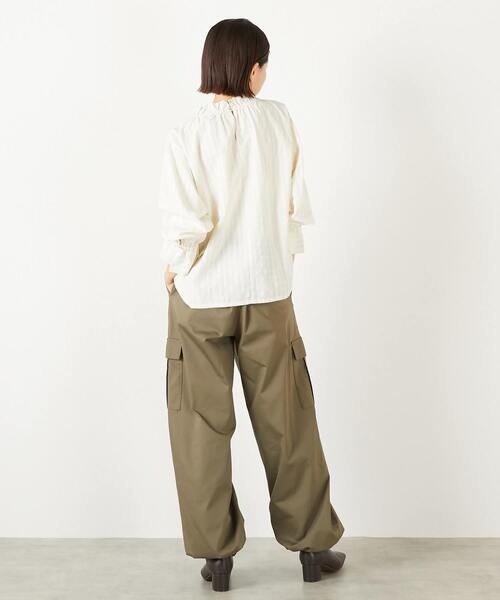 MELROSE claire（メルローズ クレール）の「【シャドーギンガムサッカースタンドフリルブラウス】（シャツ/ブラウス・レディース・アイボリー/ブラック/キャメル・FREE）」の7枚目の写真