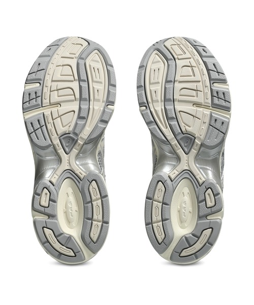 ASICS(アシックス)の「GEL-1130 / ゲル1130(スニーカー・レディース・グレー×ホワイト・27.5/25.5/24.5/28.5/23.5/24/25/28/26.5/26/27/23)」の9枚目の写真