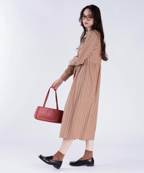 To b. by agnes b.（トゥービーバイアニエスベー）の「ストライプ コットン シャツワンピース（シャツワンピース・レディース・ベージュ・40/36/38）」の4枚目の写真