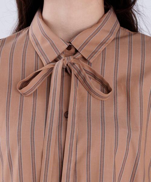 To b. by agnes b.（トゥービーバイアニエスベー）の「ストライプ コットン シャツワンピース（シャツワンピース・レディース・ベージュ・40/36/38）」の6枚目の写真