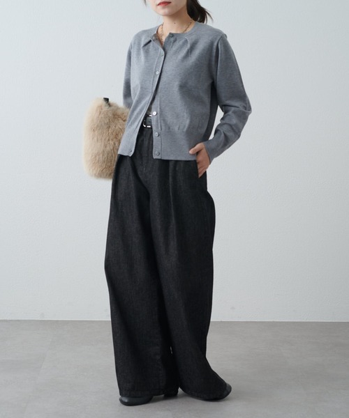 Lui's(ルイス)の「襟タックデザインウール混カーディガン(カーディガン/ボレロ・レディース・レッド/ブラック/グレー・FREE)」の12枚目の写真