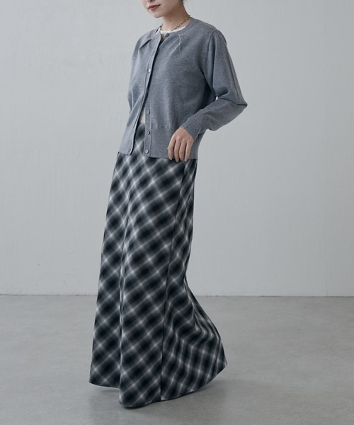 Lui's(ルイス)の「襟タックデザインウール混カーディガン(カーディガン/ボレロ・レディース・レッド/ブラック/グレー・FREE)」の22枚目の写真