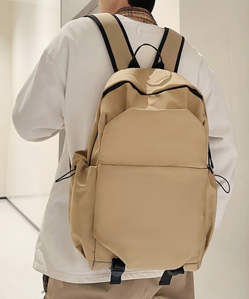 Miniministore(ミニミニストア)の「リュックサック ユニセックス 大容量A4(バックパック/リュック・レディース・ブラック/ベージュ/アイボリー・FREE)」の3枚目の写真