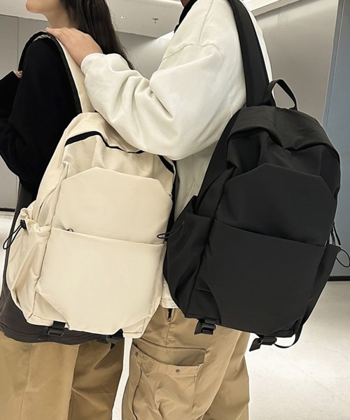 Miniministore(ミニミニストア)の「リュックサック ユニセックス 大容量A4(バックパック/リュック・レディース・ブラック/ベージュ/アイボリー・FREE)」の13枚目の写真