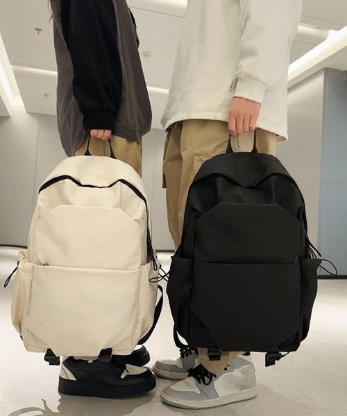 Miniministore(ミニミニストア)の「リュックサック ユニセックス 大容量A4(バックパック/リュック・レディース・ブラック/ベージュ/アイボリー・FREE)」の14枚目の写真