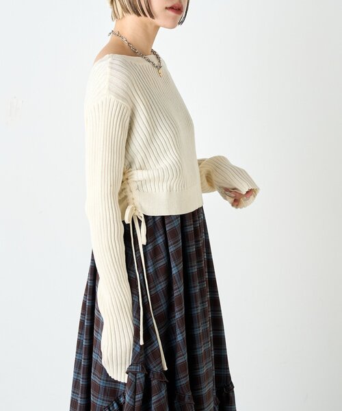 w closet（ダブルクローゼット）の「ドロストショートニット（ニット/セーター・レディース・ブルー/アイボリー/グリーン/レッド/イエロー/ネイビー・FREE）」の21枚目の写真