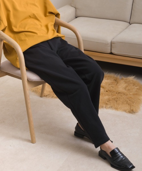 OMNES（オムネス）の「テック裏毛タックスウェットテーパードパンツ（スウェットパンツ・レディース・ホワイト/ブラック/グレー/ダークグレー・FREE）」の3枚目の写真