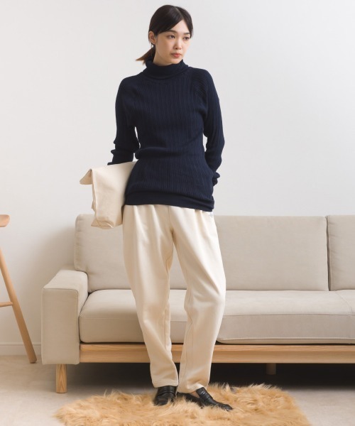 OMNES（オムネス）の「テック裏毛タックスウェットテーパードパンツ（スウェットパンツ・レディース・ホワイト/ブラック/グレー/ダークグレー・FREE）」の9枚目の写真