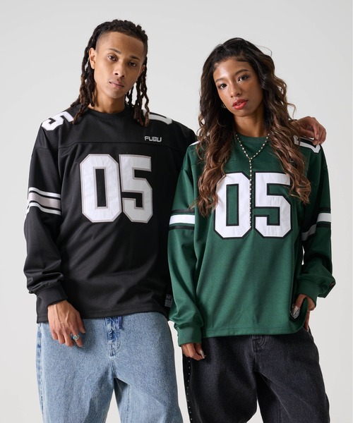 FUBU（ フブ）の「FUBU フブ ブランド ロゴ ナンバー ワッペン Vネック 長袖 ゲームシャツ（Tシャツ/カットソー・メンズ・ホワイト/ブラック/グリーン・XL/L/M/XXL）」の7枚目の写真