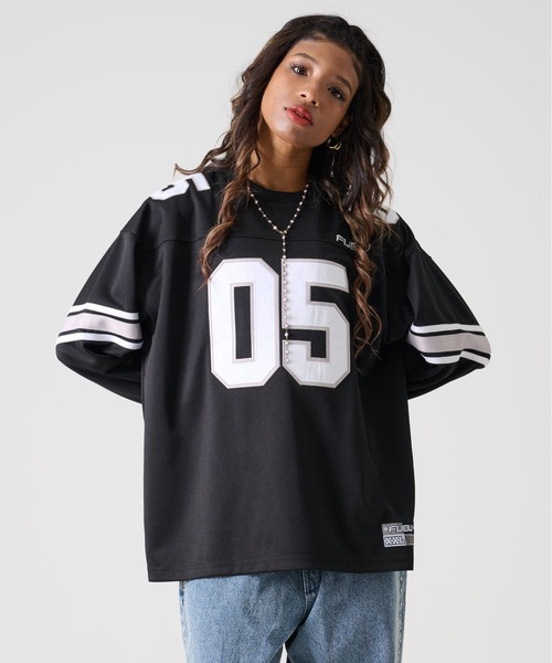 FUBU（ フブ）の「FUBU フブ ブランド ロゴ ナンバー ワッペン Vネック 長袖 ゲームシャツ（Tシャツ/カットソー・メンズ・ホワイト/ブラック/グリーン・XL/L/M/XXL）」の5枚目の写真