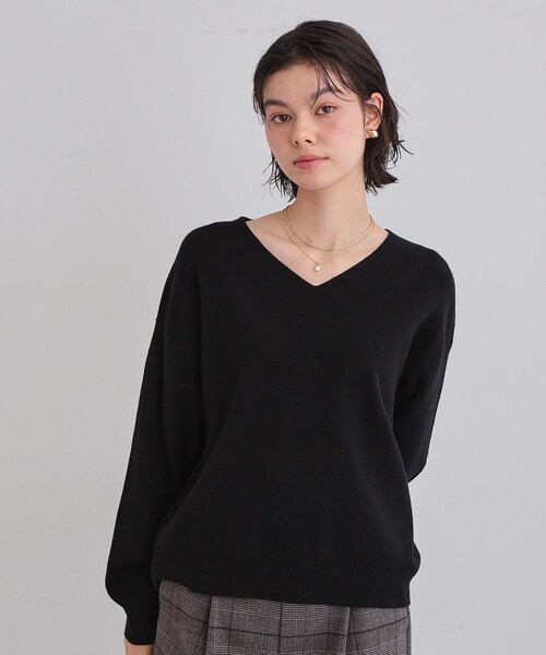 すっきりシルエットが叶う】大人のためのVネックニット/毛玉になり