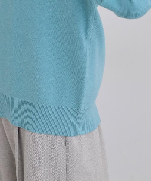 THE SHOP TK （ザ ショップ ティーケー ）の「【すっきりシルエットが叶う】大人のためのVネックニット/毛玉になりにくい/静電気防止/洗濯機OK（ニット/セーター・レディース・ボルドー/ライトグレー/ライトブルー/ブラック/アイボリー・13/12/14）」の6枚目の写真